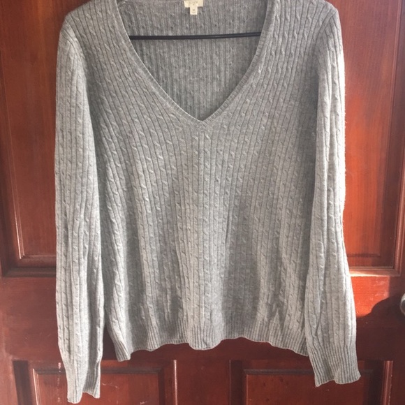 J. Crew gray v-neck sweater - Picture 5 of 5