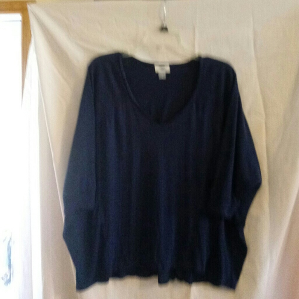 Navy blue cotton blend soft V neck top