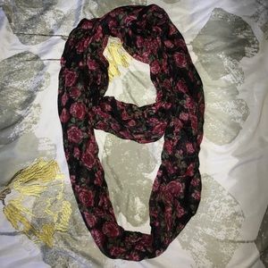 🌹Rose scarf🌹