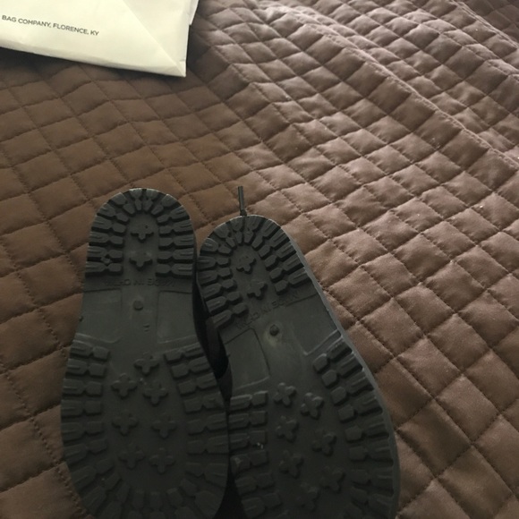 Saddle shoe - Picture 2 of 3