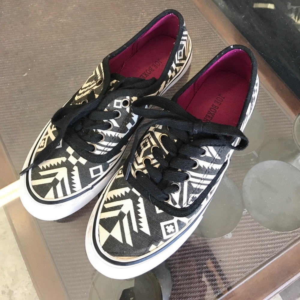 Joe Boxer Shoes