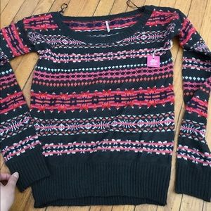 NWT ! Off the shoulder sweater !
