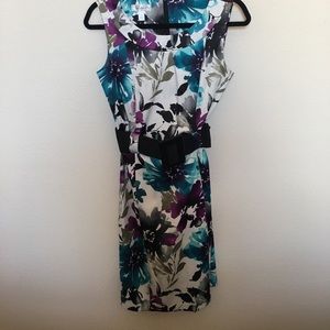 ✨Dressbarn Floral dress white blue purple✨