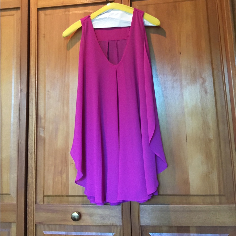 Flowing tunic top