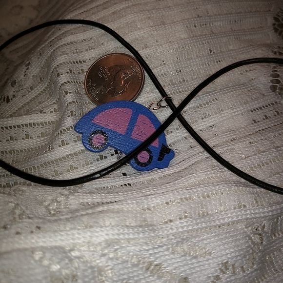 Childrens necklace - Picture 2 of 2