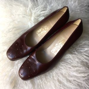 Classic Ferragamo Pumps