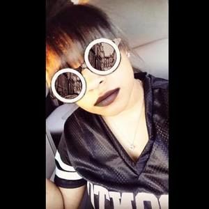 Meet your Posher, Dalisha