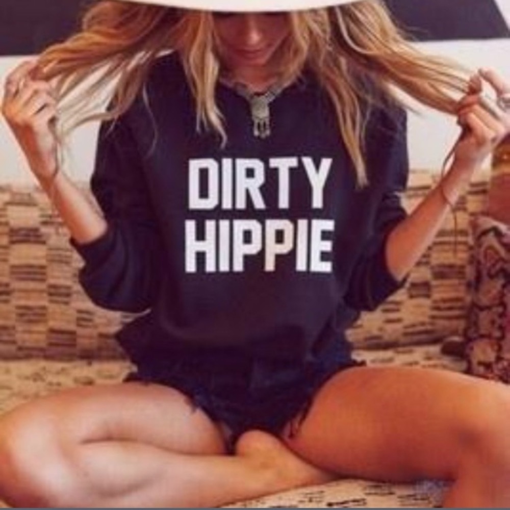 🎉HP 1/17🎉“Dirty Hippie” Sweatshirt BLACK