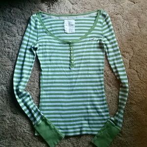 Hollister size med top