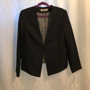 Tahari Women's blazer NWT