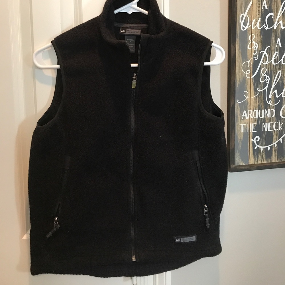 REI Black Fleece Vest