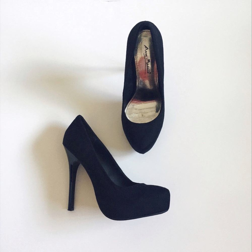 Black Suede Stiletto Heels/Pumps