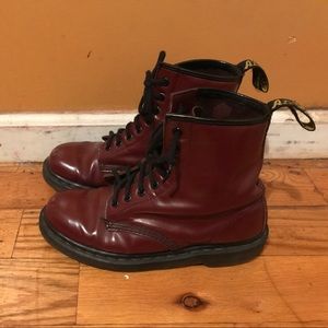 Dr.Martens Cherry red
