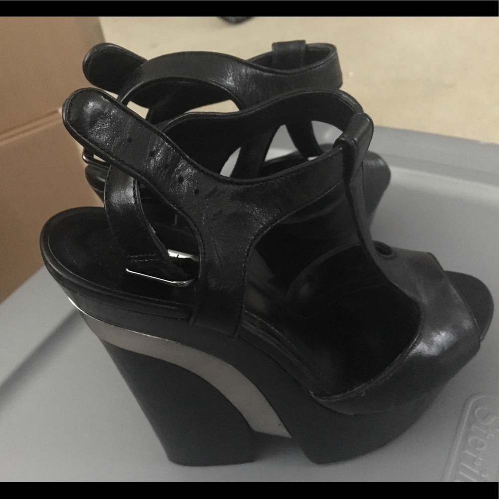 Platform wedges