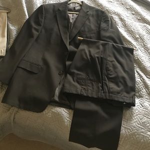 Men’s Haggar Suit