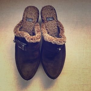 Brown shearling clogs