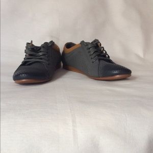 Mens gray lace shoes suede