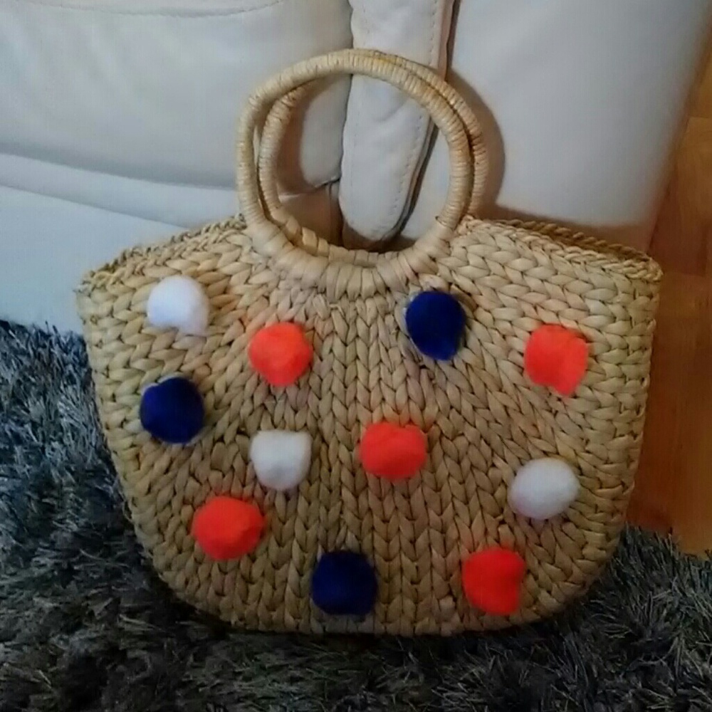Corn Husk Bag With Pompoms
