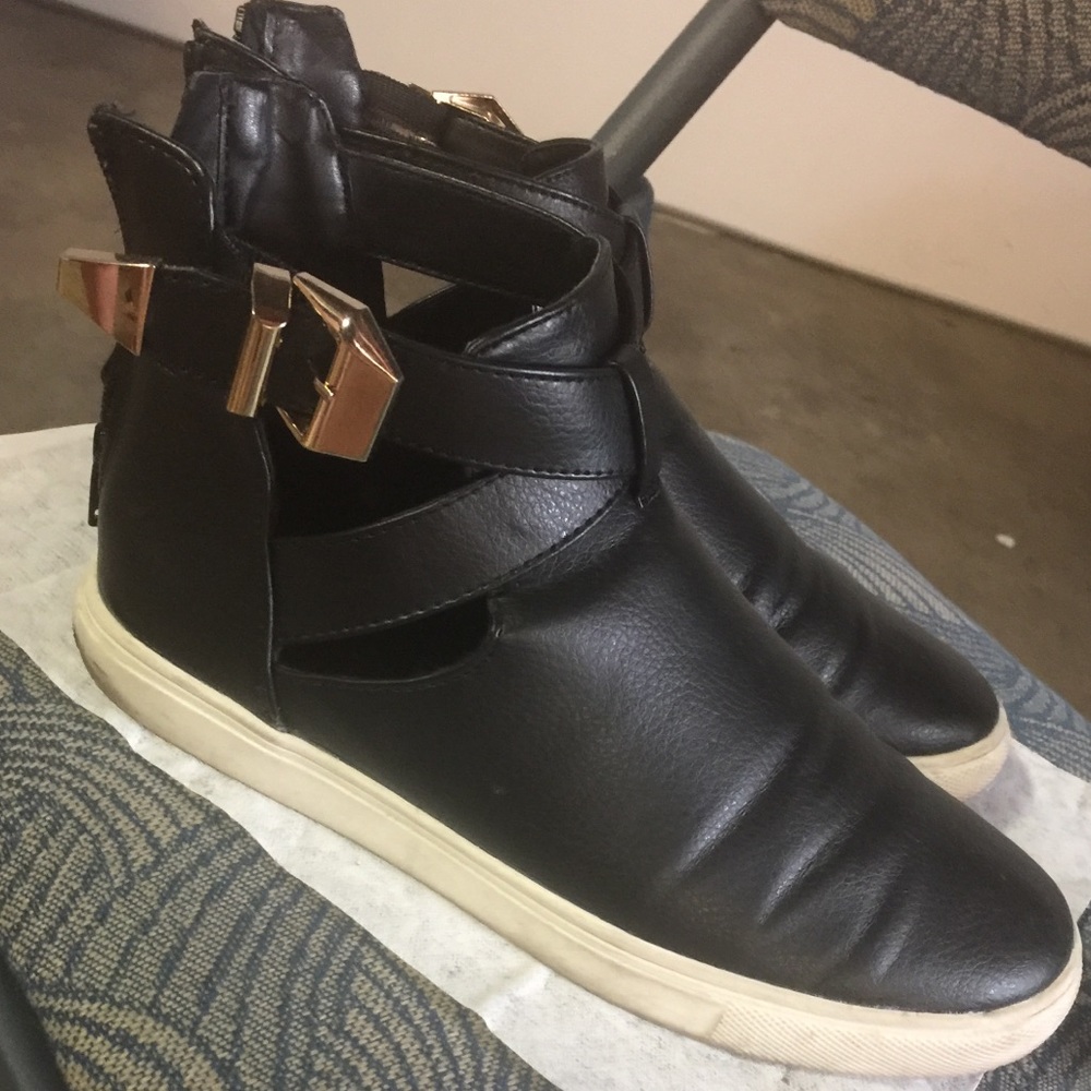 Rock & Republic ankle boots