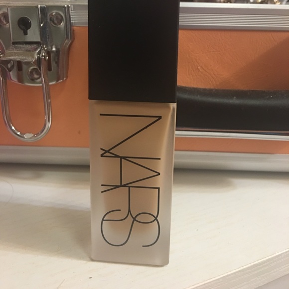 NARS foundation - Picture 1 of 3