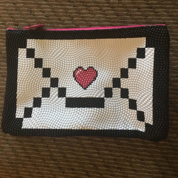 Makeup Bag - Picture 1 of 4