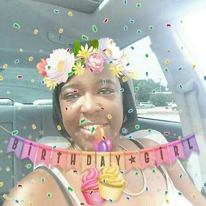 Meet your Posher, Monica