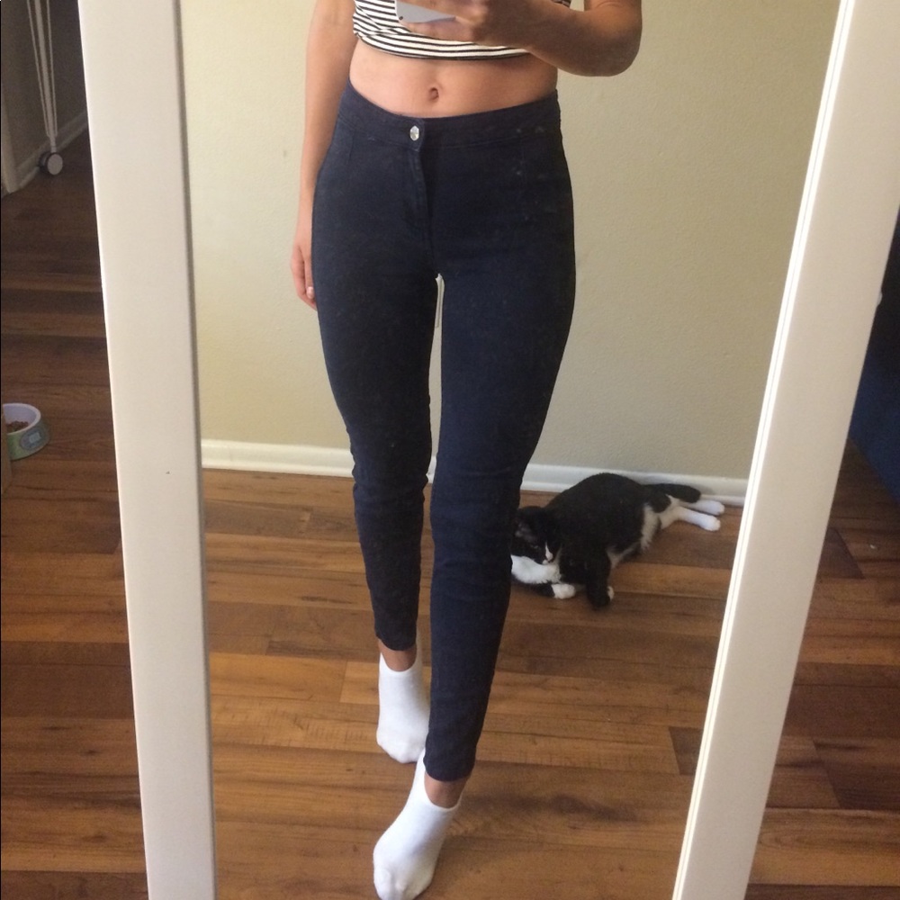 Navy skinny pants with black stripe