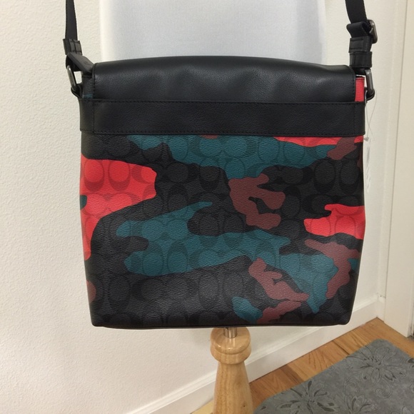 Coach Purse NWT - Picture 3 of 8