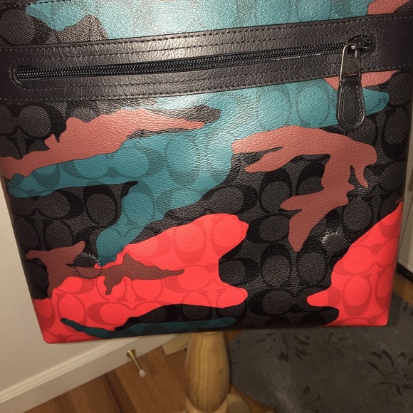 Coach Purse NWT - Picture 5 of 8