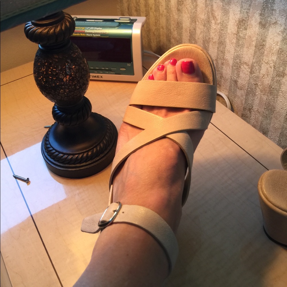 Strappy platform sandals