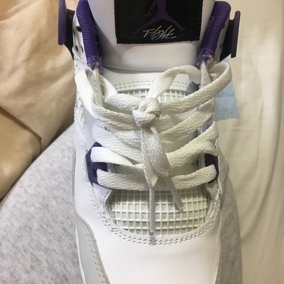 Jordan Retro 4s - Picture 3 of 5