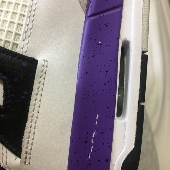 Jordan Retro 4s - Picture 4 of 5