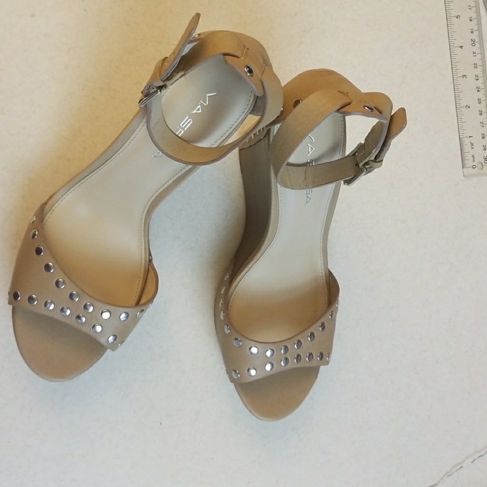 Platform shoes