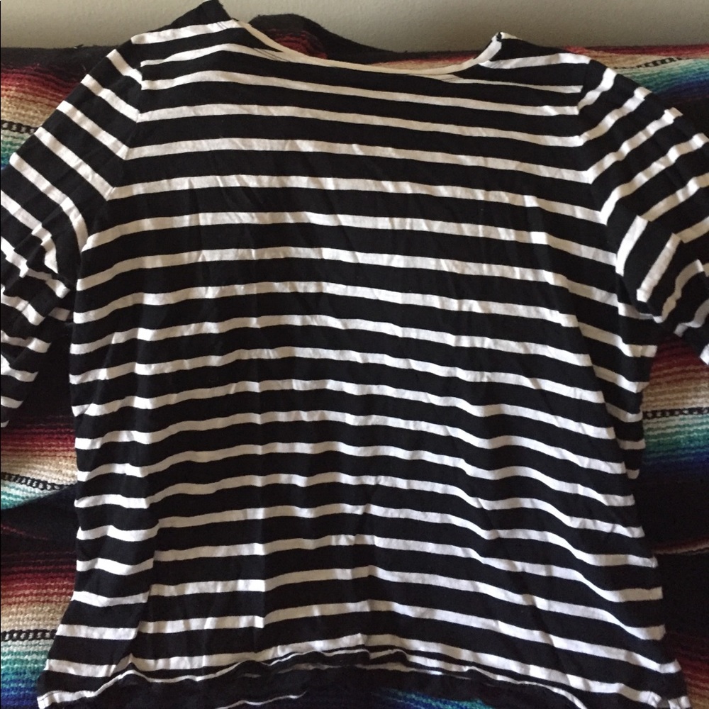 Three quarter length sleeve tshirt