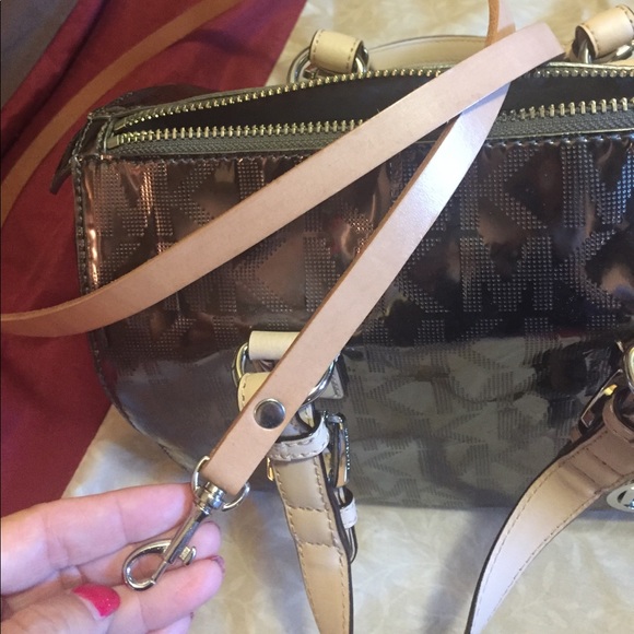 Michael Kors purse USED ONCE - Picture 6 of 6