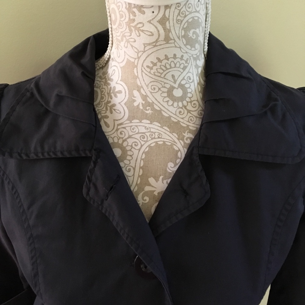 Adorable navy jacket - Picture 2 of 5
