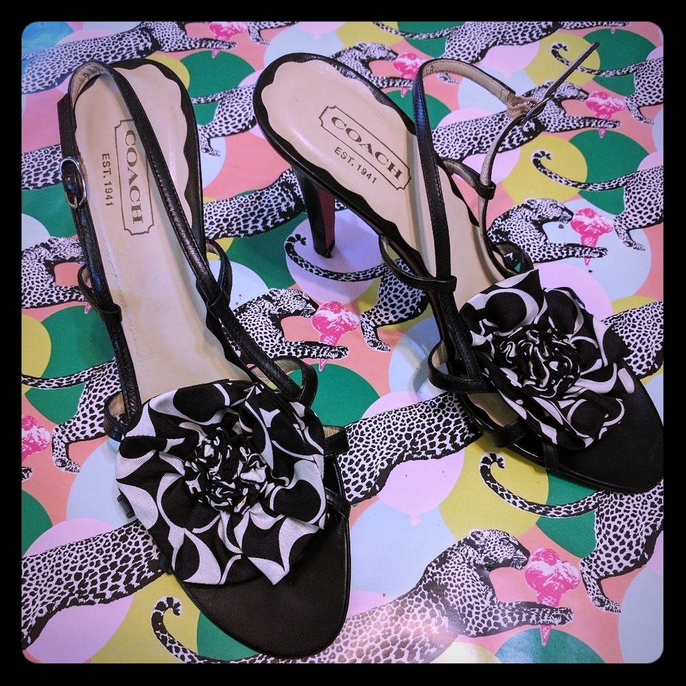 🎠🎠COACH Silk Sandal