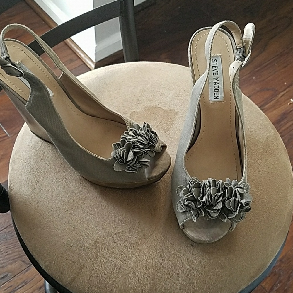 Steve Madden Peep Toe