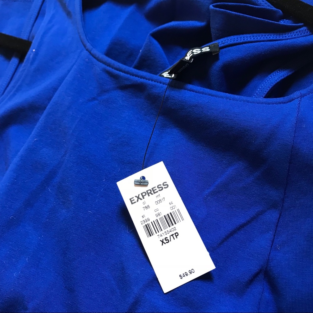 Express Crisscross Skater Dress - Picture 6 of 8