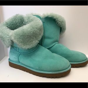 Ugg boots short teal sz 7