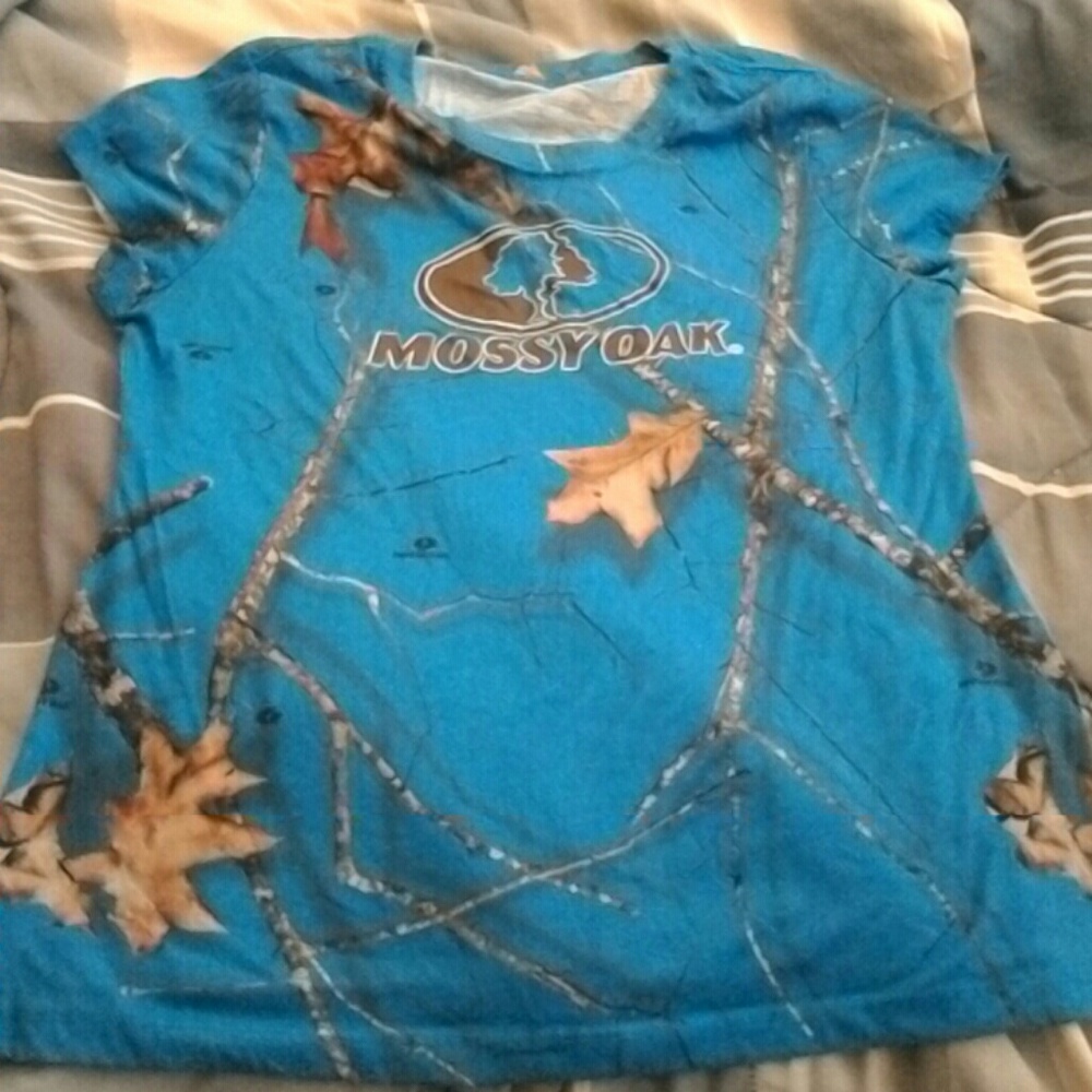 Blue Mossy Oak Tshirt