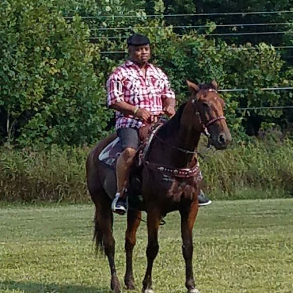 Meet your Posher, Andrew - Picture 1 of 1