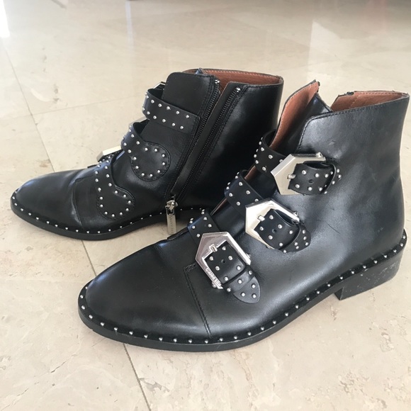 western pointed toe boots