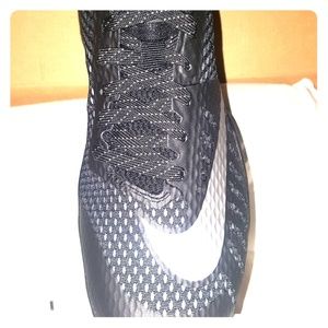 Nike Hyperlive Sneakers