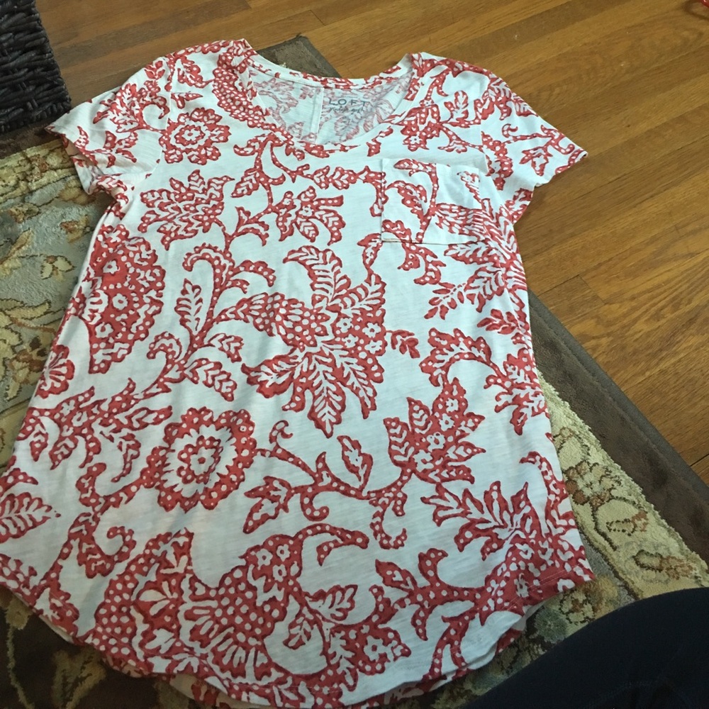 NWOT Loft tshirt