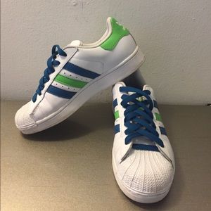 Adidas Sneakers