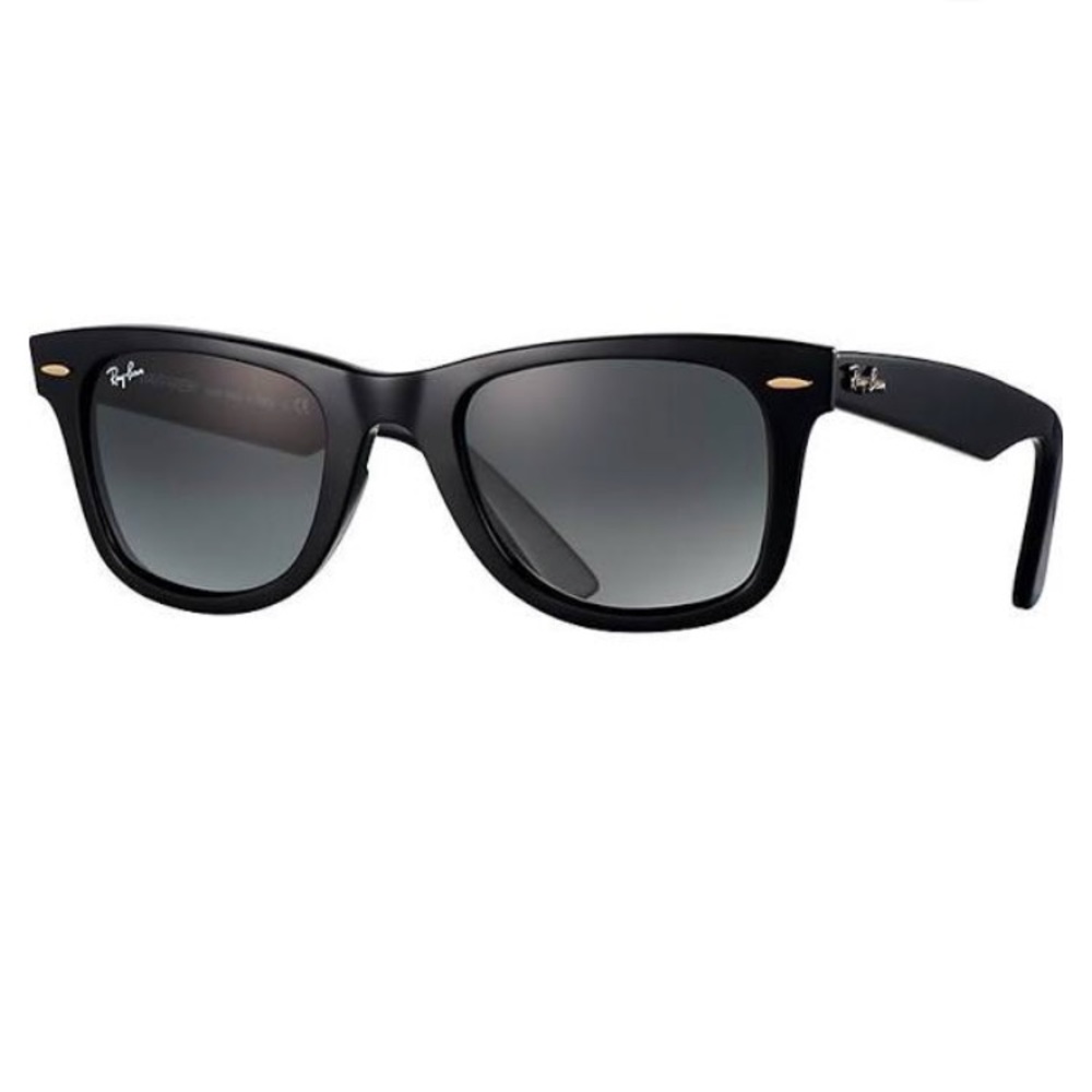 Ray Ban Original Wayfarer polarized sunglasses