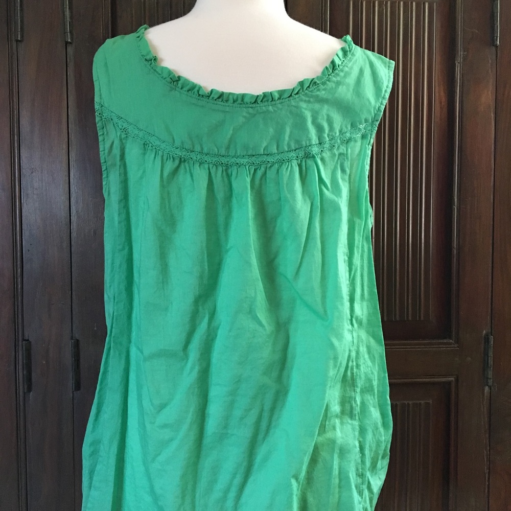 Banana Republic green tank