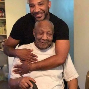 Meet your Posher, Deloras