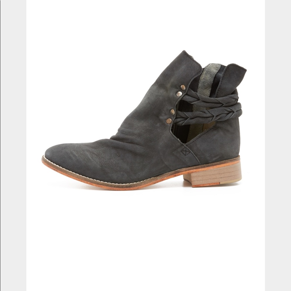 Free people Landslide gray ankle boots